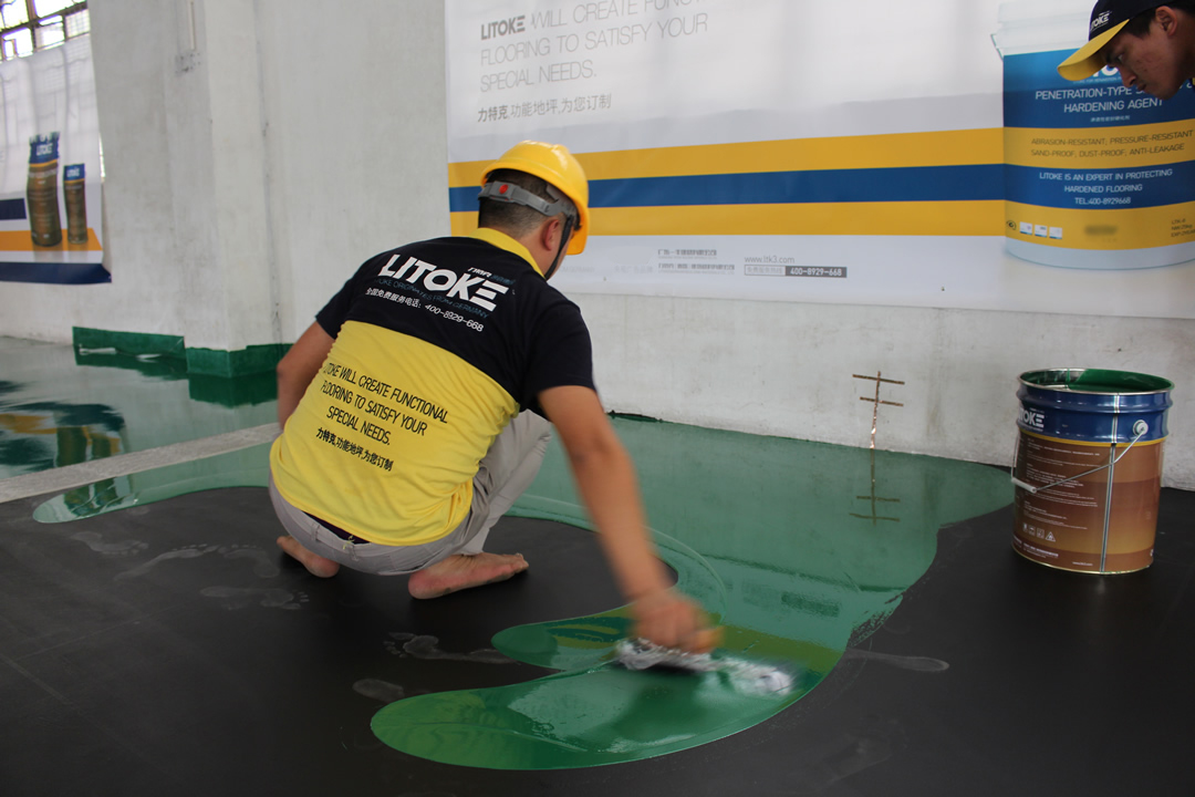 力特克環(huán)氧樹(shù)脂防靜電面涂地坪漆 力特克環(huán)氧樹(shù)脂防靜電面涂地坪漆